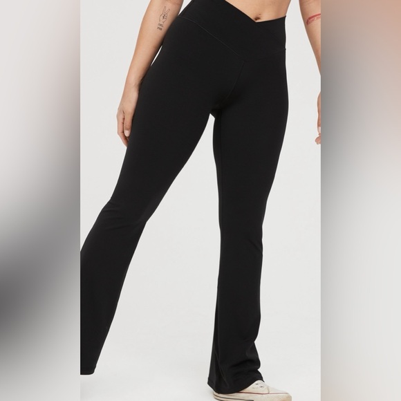 OFFLINE Aerie High Waisted Crossover Flare Legging - Picture 3 of 4